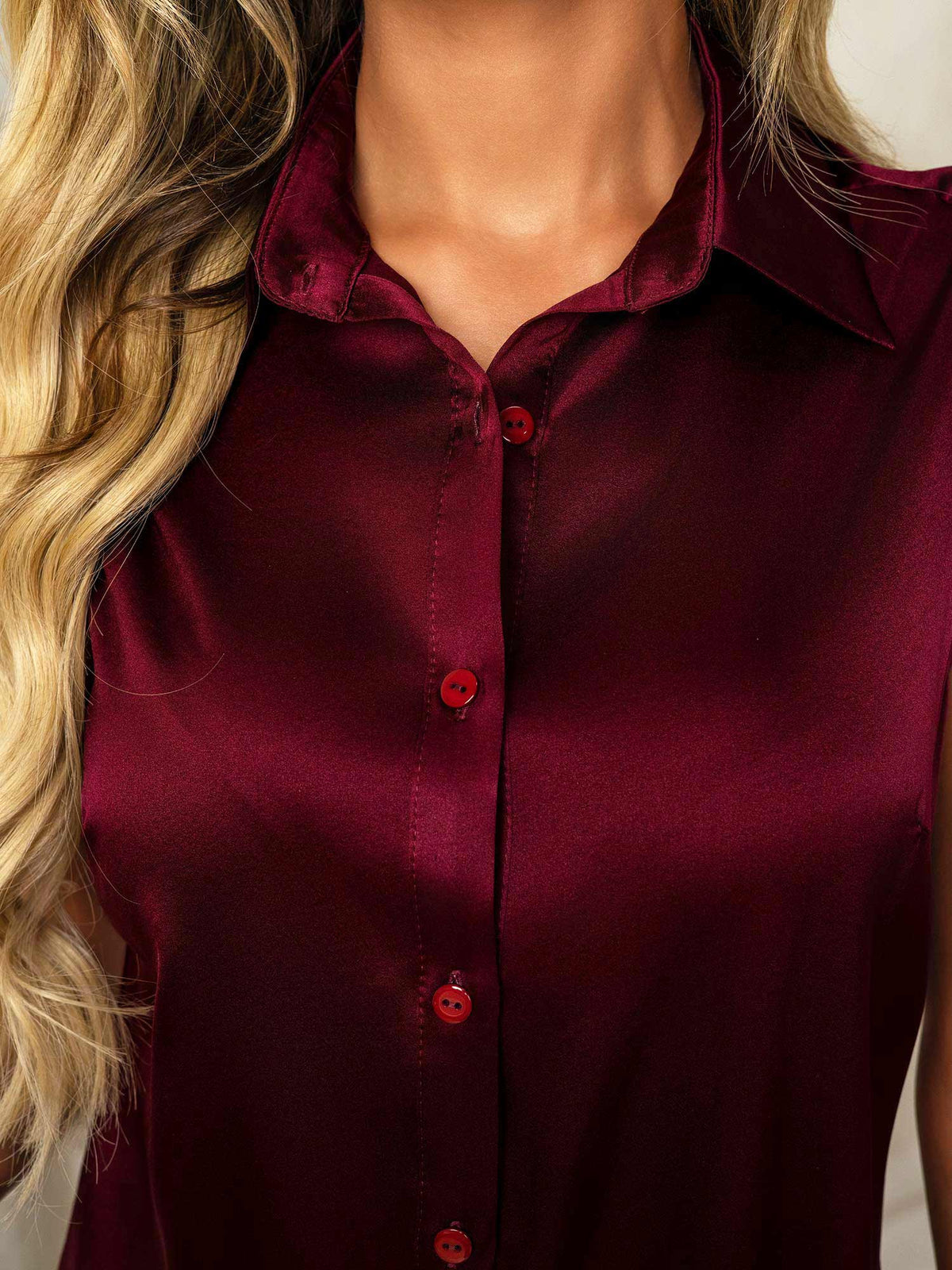 19Momme Silk Sleeveless Lapel Collar Women's Shirt with Button Up Design