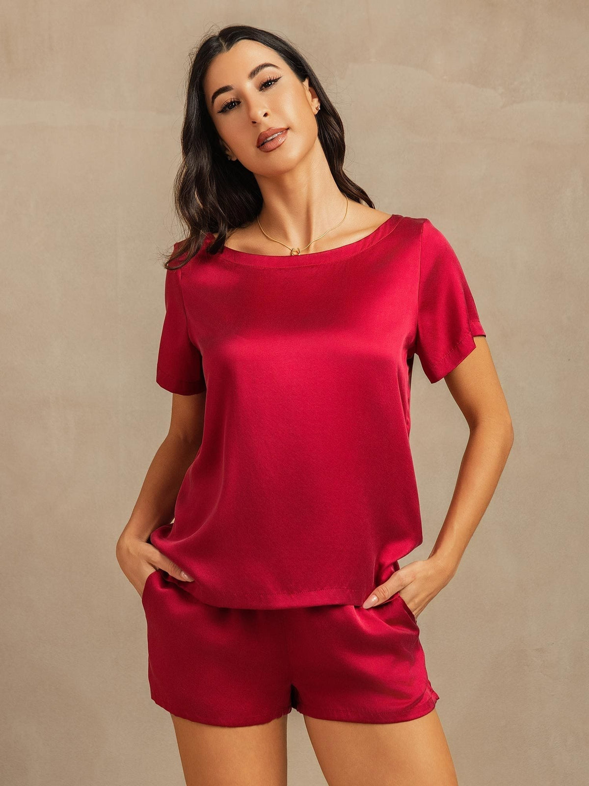 19Momme Women's Silk Short Sleeve Round Collar Pajamas Set with Side Pocket Design