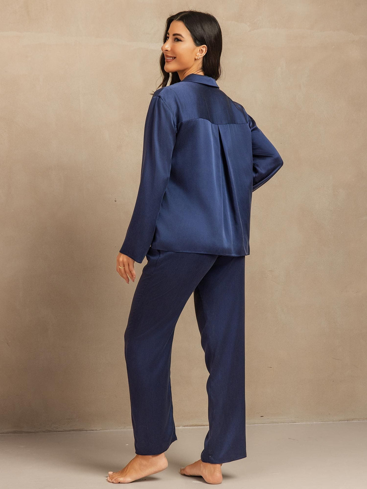 19Momme Washable Silk Long Sleeve Notch Collar Women's Pajamas Set