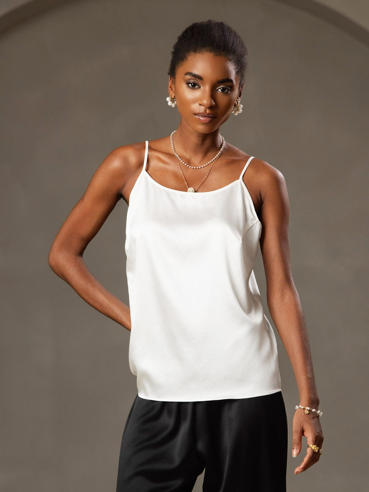 19Momme Silk Spaghetti Strap Round Neck Camisoles