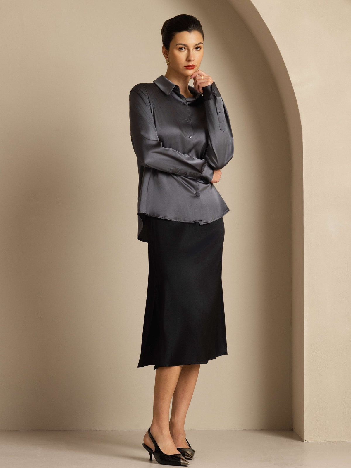 19Momme Silk Long Sleeve Lapel Collar Women's Shirt with Button Up Design