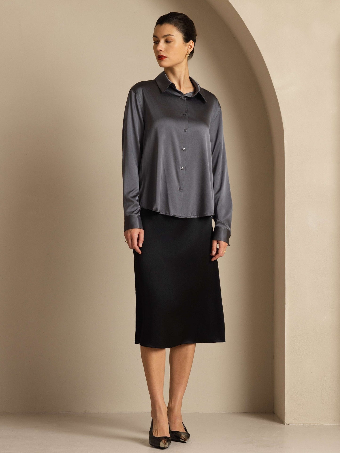 19Momme Silk Long Sleeve Lapel Collar Women's Shirt with Button Up Design