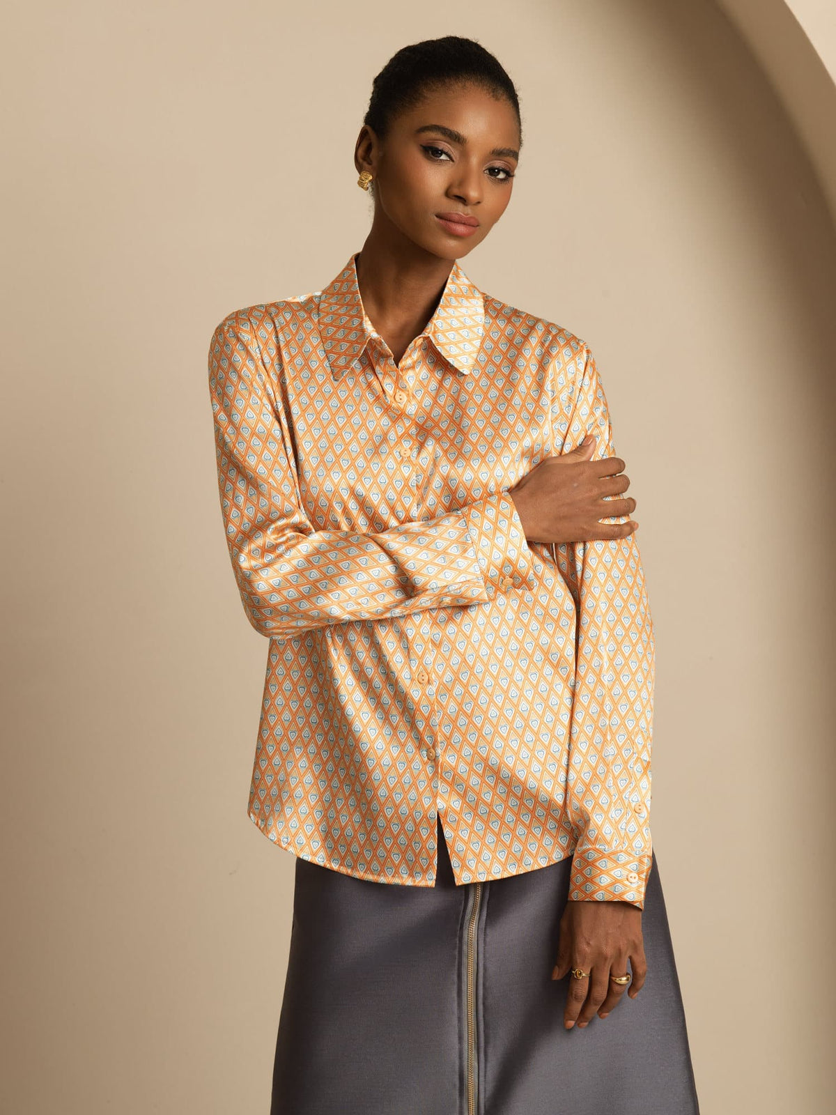 19Momme Silk Long Sleeve Lapel Collar Women's Shirt with Button Up Design