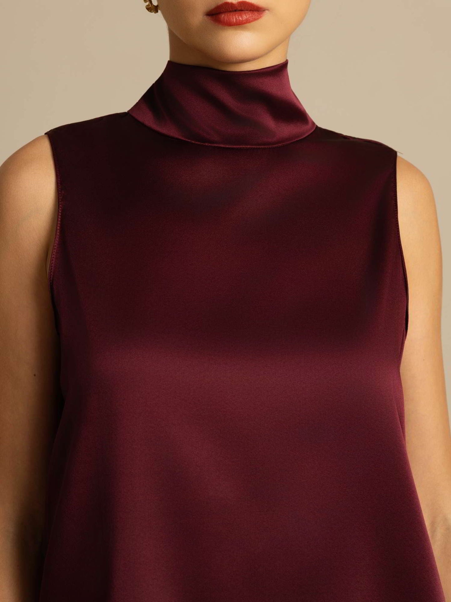 19Momme Silk Sleeveless Tie Neck Blouse
