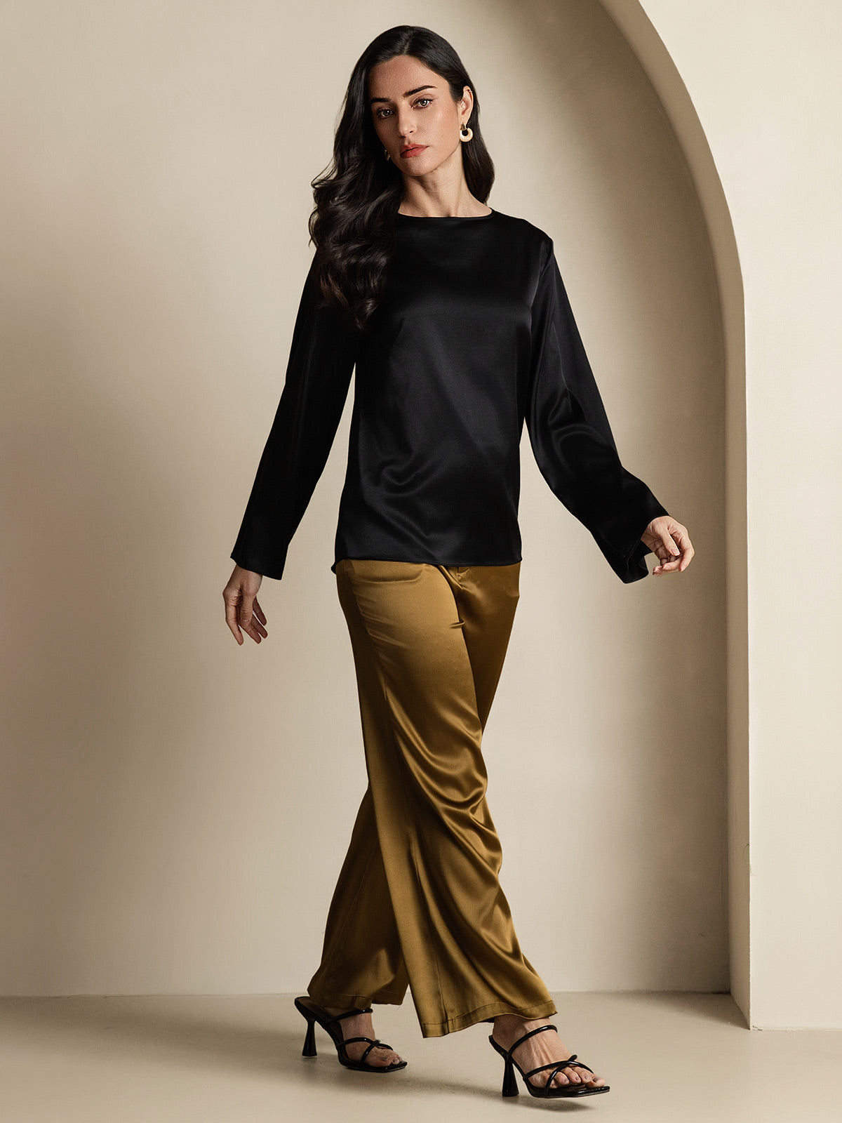 19Momme Silk Bell Sleeve Boat Neck Women's Top