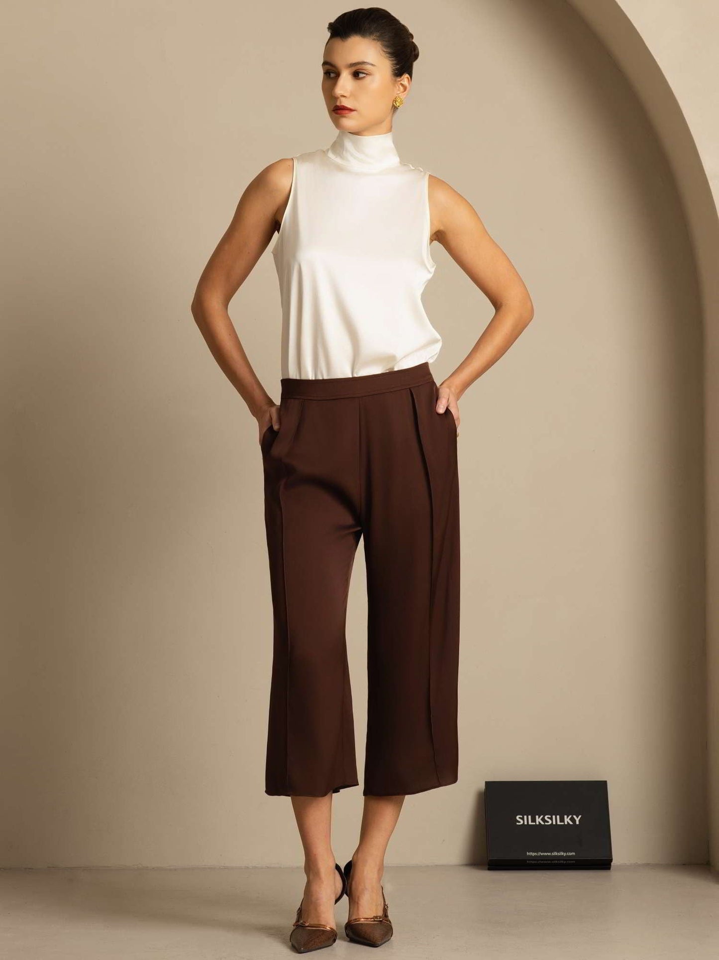 19Momme Silk Sleeveless Tie Neck Blouse