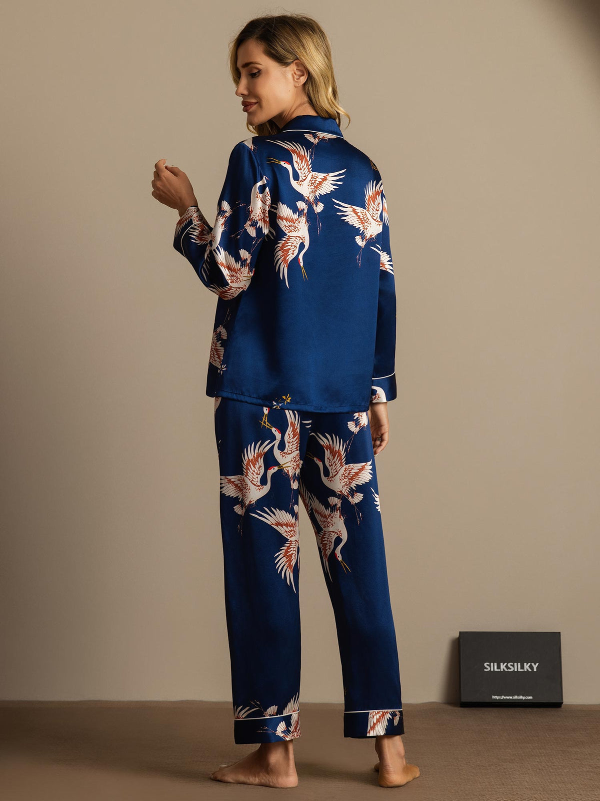 19Momme Pure Silk Crane Print Women's Long Sleeve Notch Collar Pyjamas Set