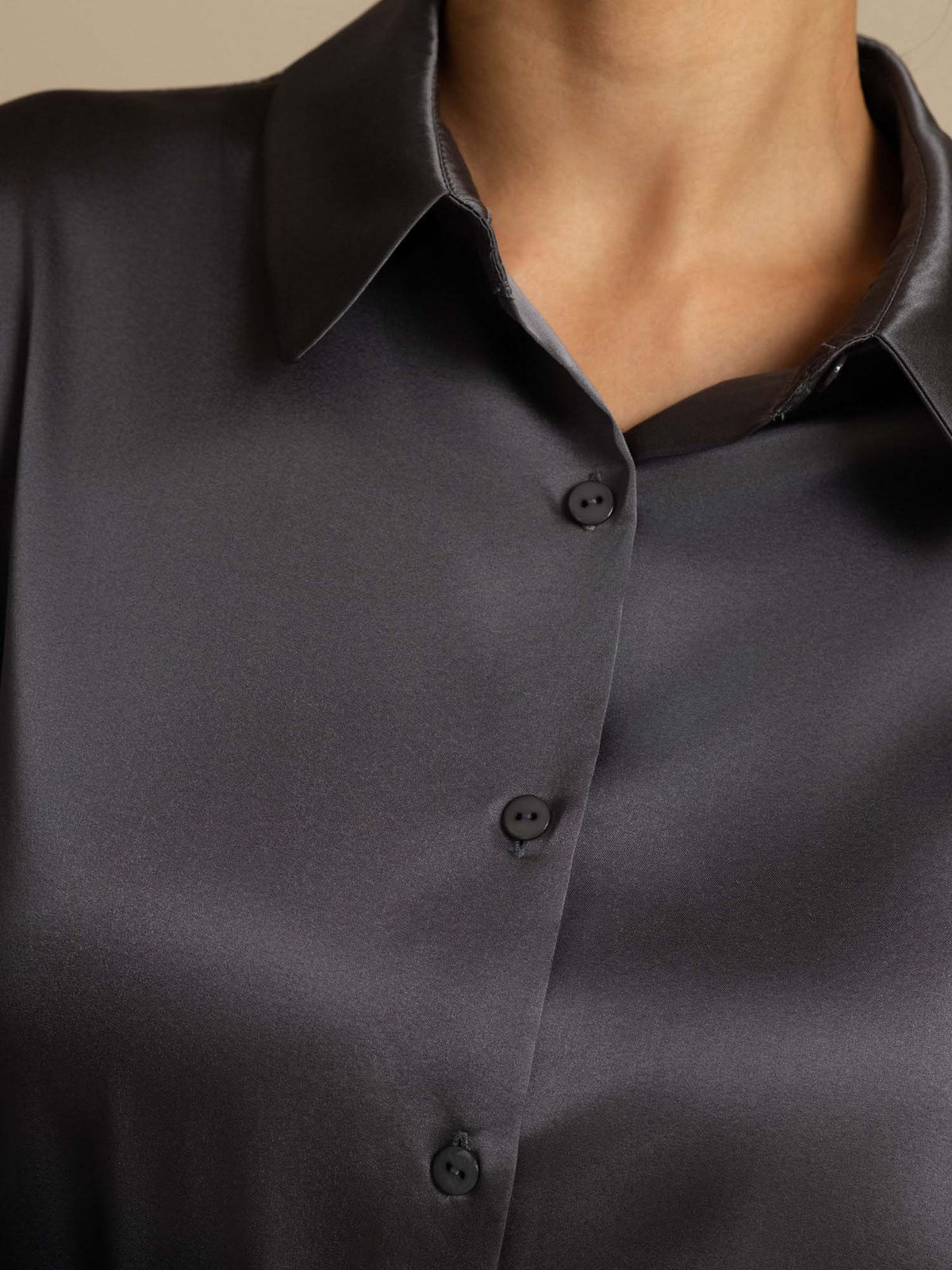 19Momme Silk Long Sleeve Lapel Collar Women's Shirt with Button Up Design