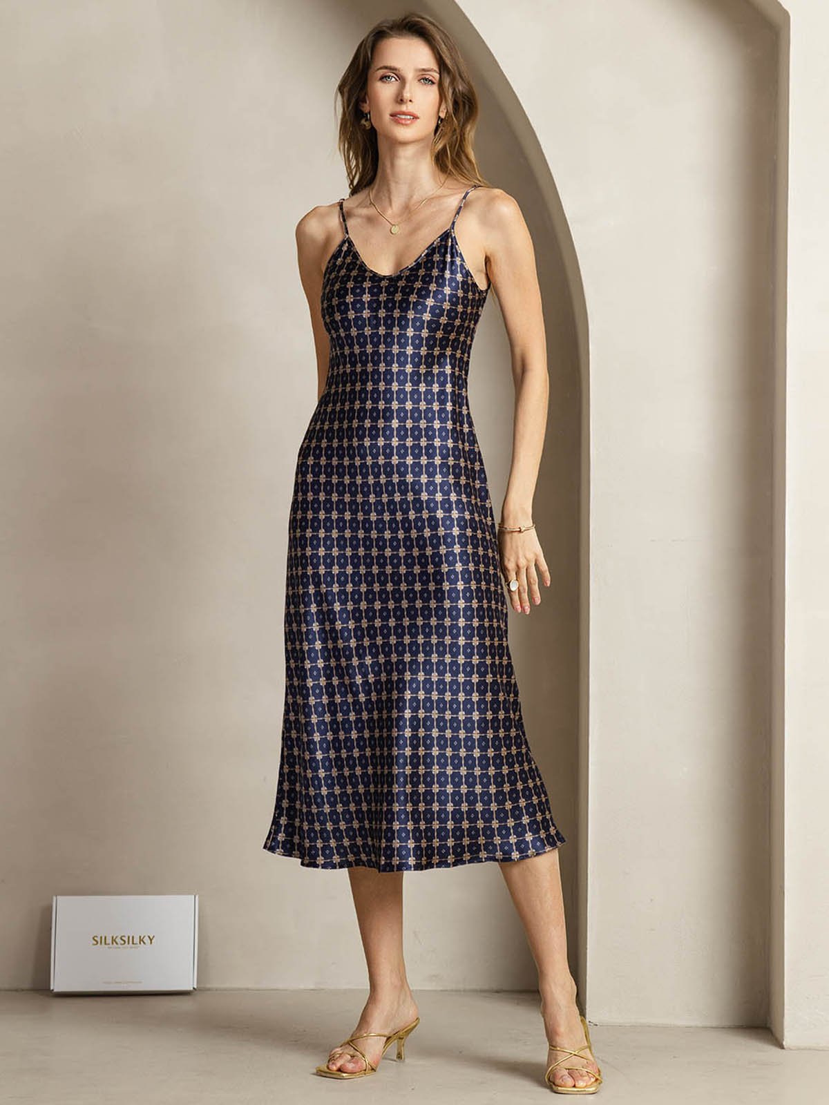 Clearance(Ships to UK Only) - 19Momme Silk Navy Chain Print V Neck Adjustable Strap Midi Dress