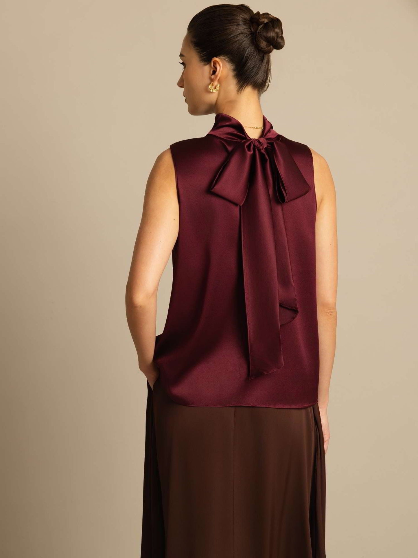 19Momme Silk Sleeveless Tie Neck Blouse