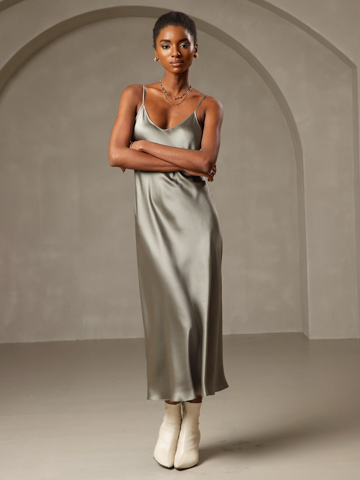 Women's Pure Silk Spaghetti Strap V-neck Midi Nightdress