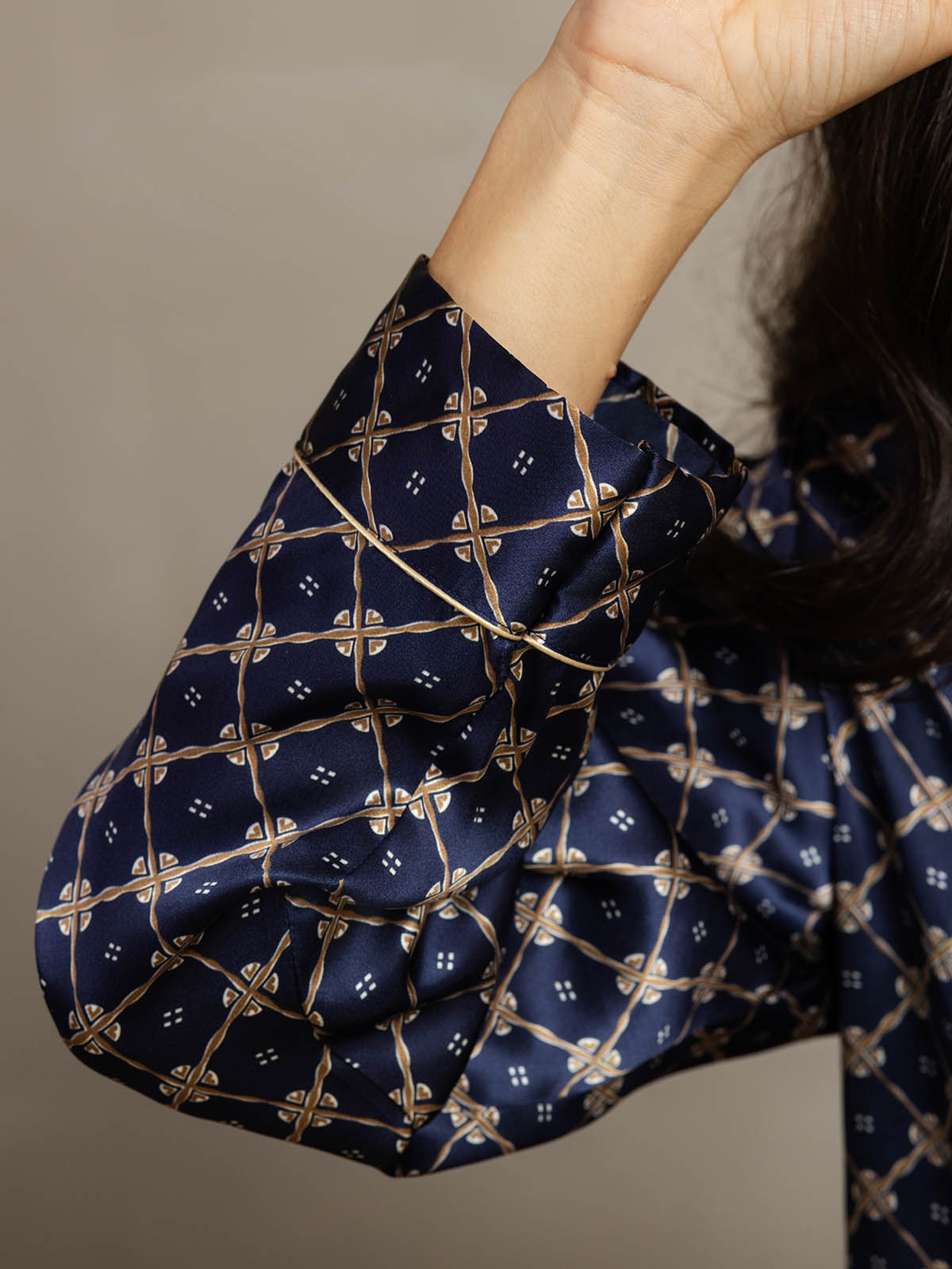 Pure Silk Navy Chain Print Long Sleeve Notch Collar Women's Pajamas Set