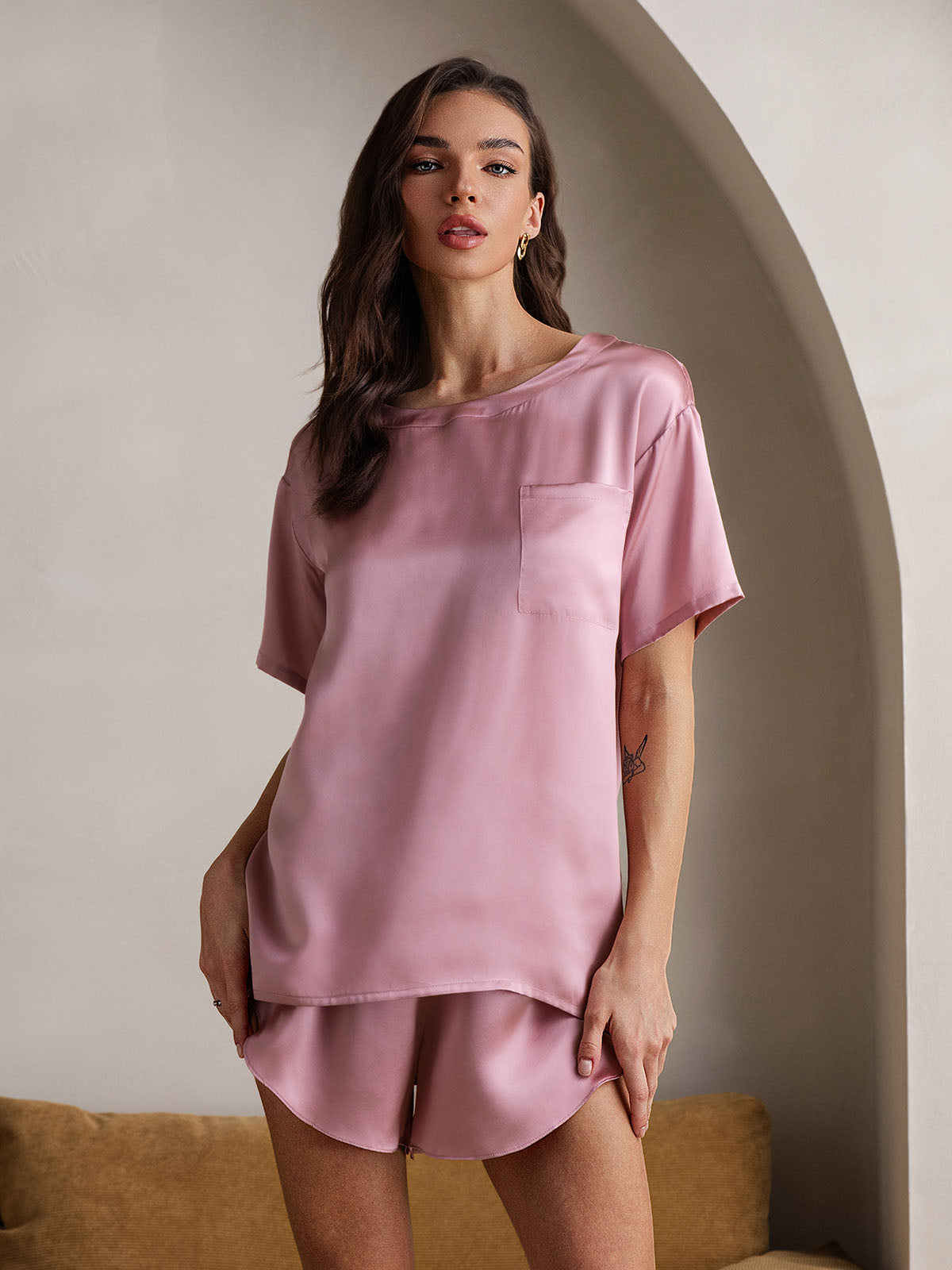 Pure Silk Short Sleeve Round Neck Women's Pyjamas Set