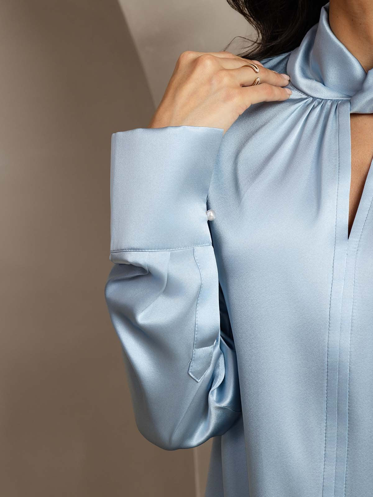 19Momme Silk Keyhole Neck Blouse with Pearl Buttons