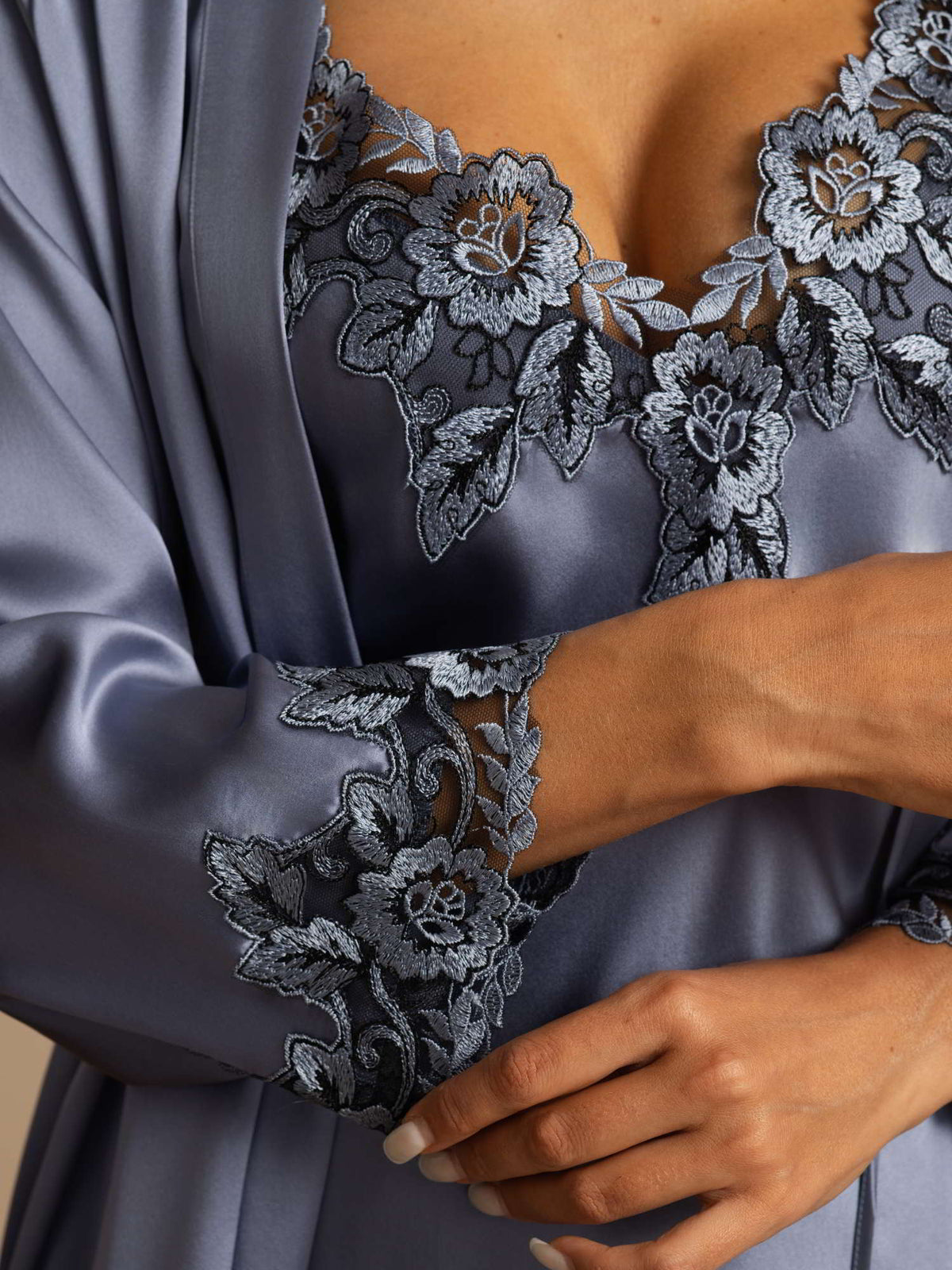 Elegant Pure Silk Lace Trimmed Robe and Camisole Set 3Pcs