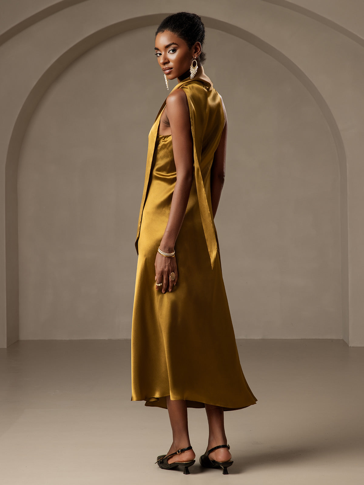 19Momme Silk Sleeveless Tie Neck Midi Dress