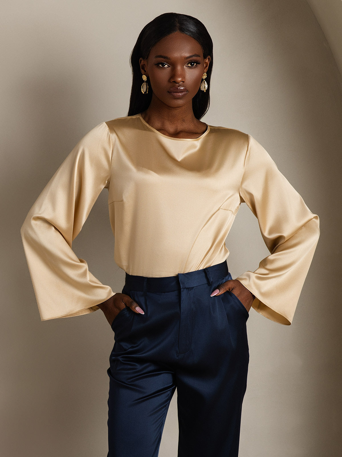 19Momme Silk Bell Sleeve Boat Neck Women's Top