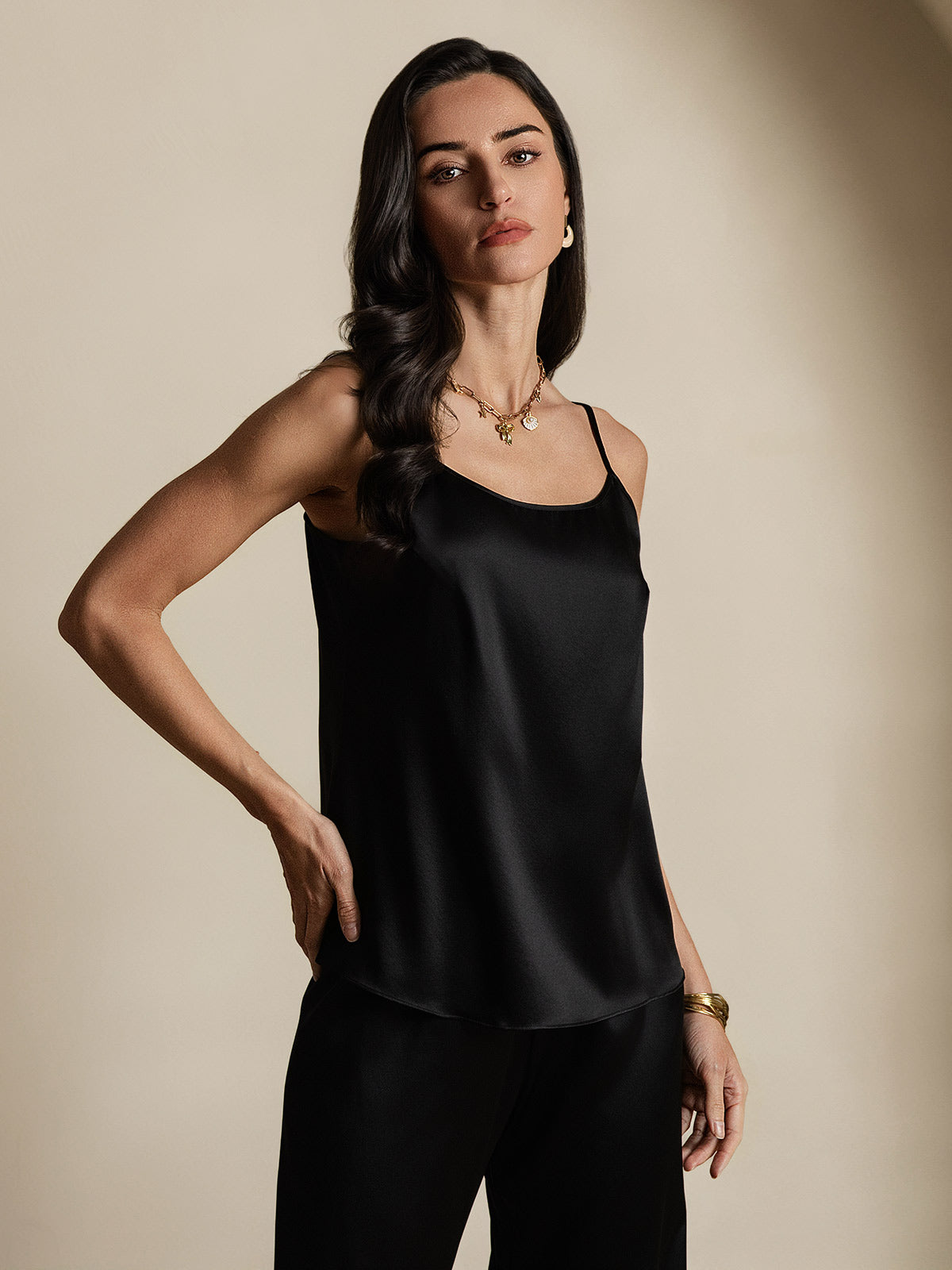 19Momme Silk Spaghetti Strap Round Neck Camisoles