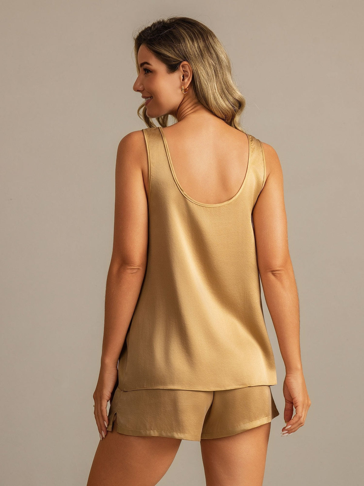19Momme Washable Silk Tank Top & Shorts Set with Side Pocket Design