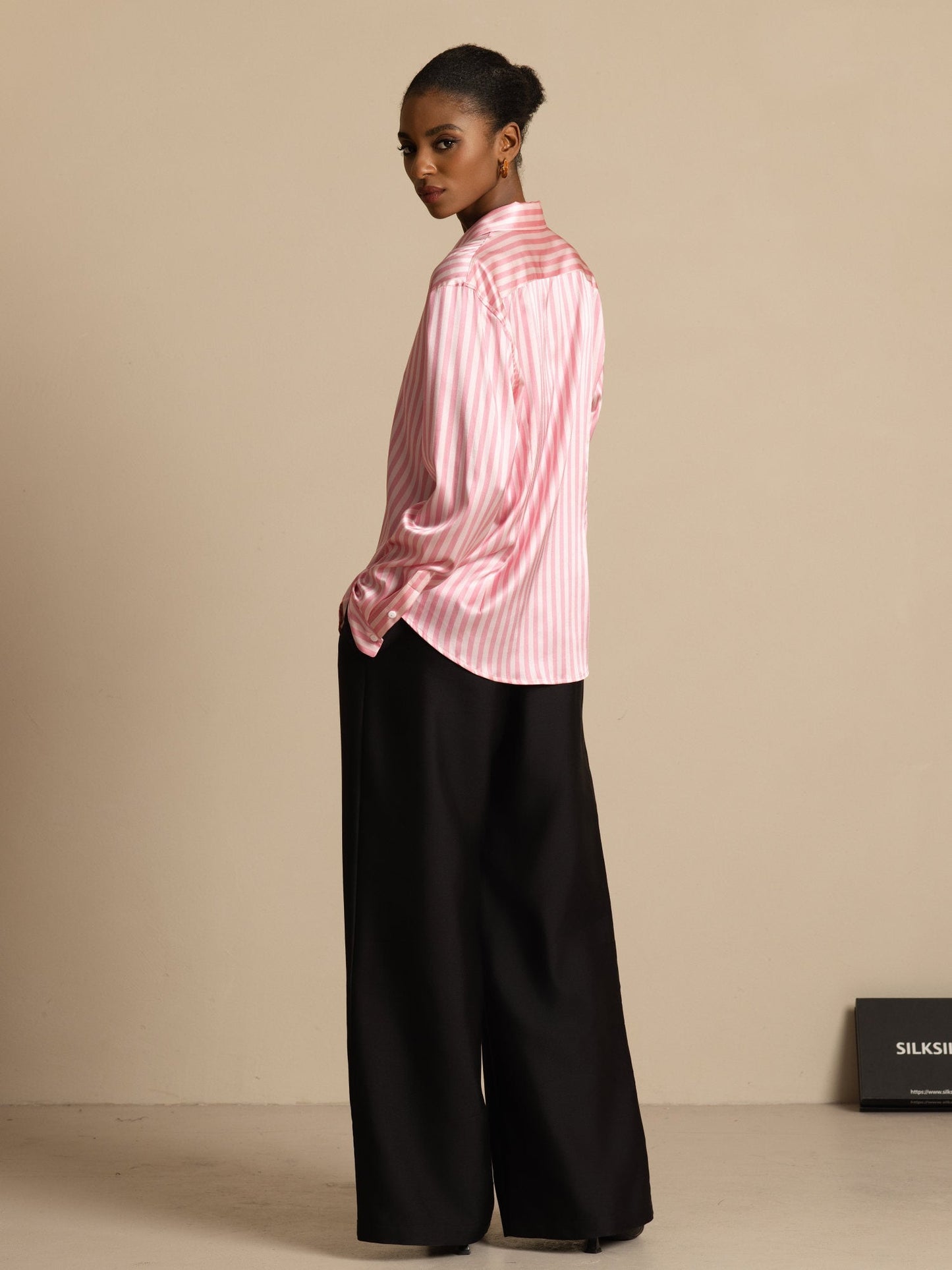 19Momme Silk Long Sleeve Lapel Collar Women's Shirt with Button Up Design