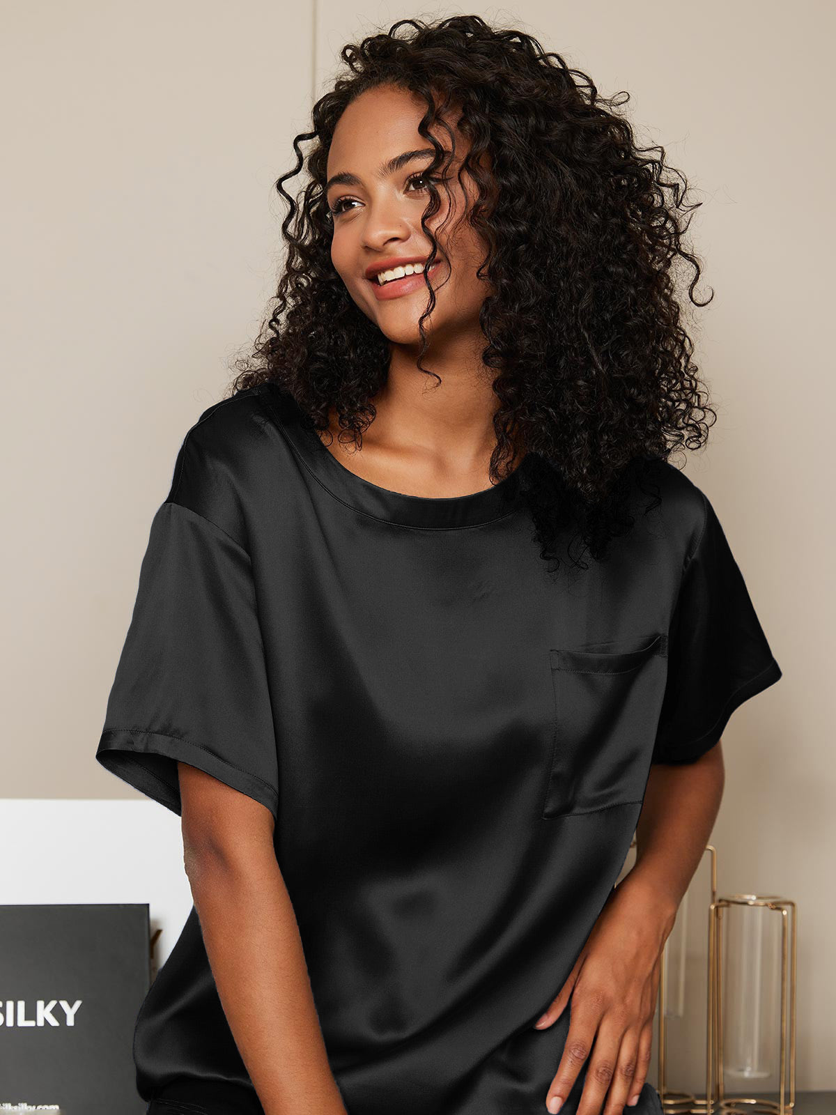 Pure Silk Short Sleeve Round Neck Women's Pyjamas Set