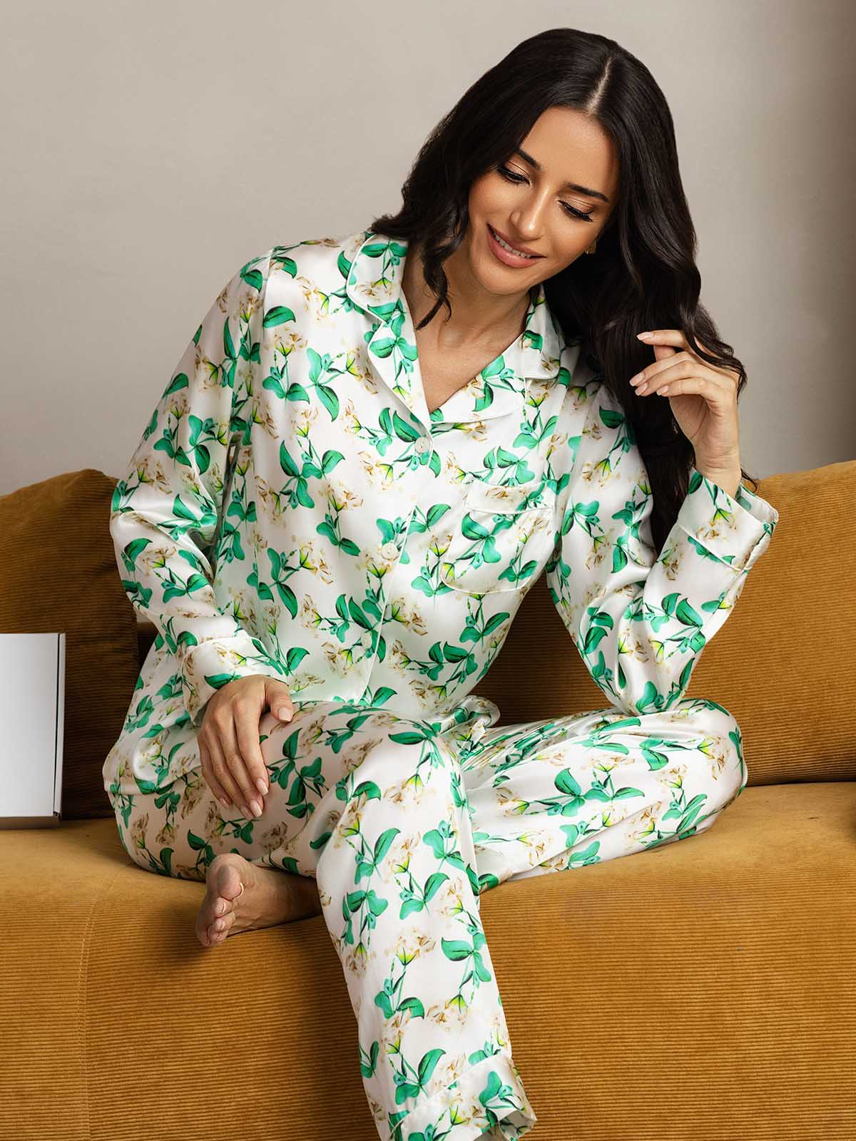 Women's Pure Silk Green Floral Print Long Sleeve Notch Collar Pajamas Set