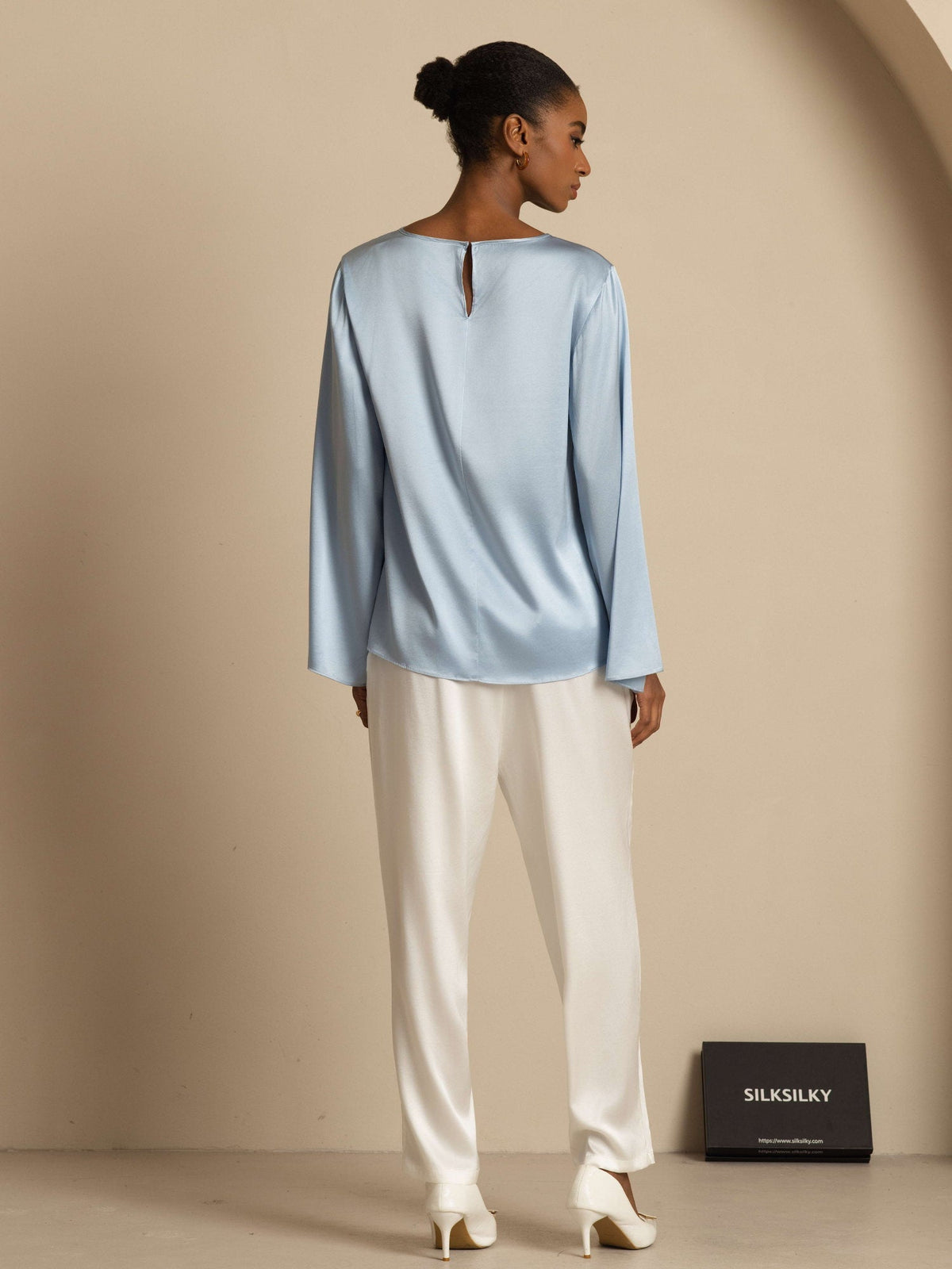 19Momme Silk Bell Sleeve Boat Neck Women's Top