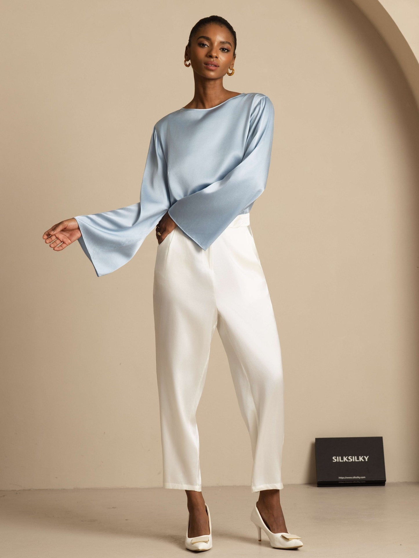 19Momme Silk Bell Sleeve Boat Neck Women's Top