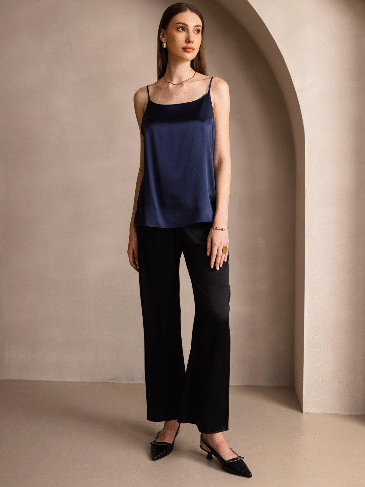 19Momme Silk Spaghetti Strap Round Neck Camisoles