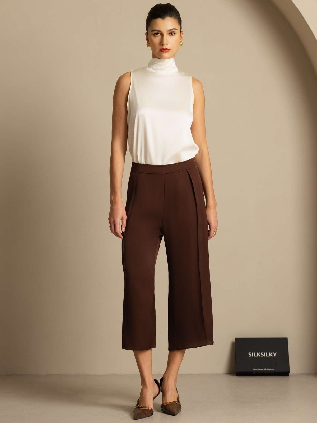 19Momme Silk Sleeveless Tie Neck Blouse