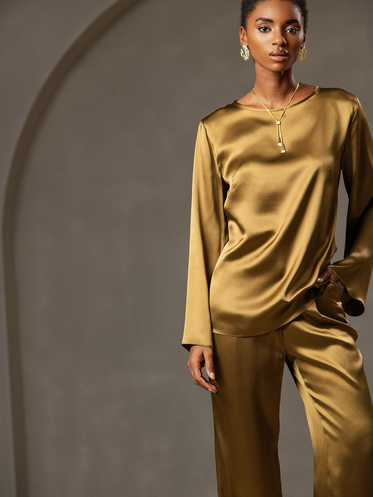 19Momme Silk Bell Sleeve Boat Neck Women's Top