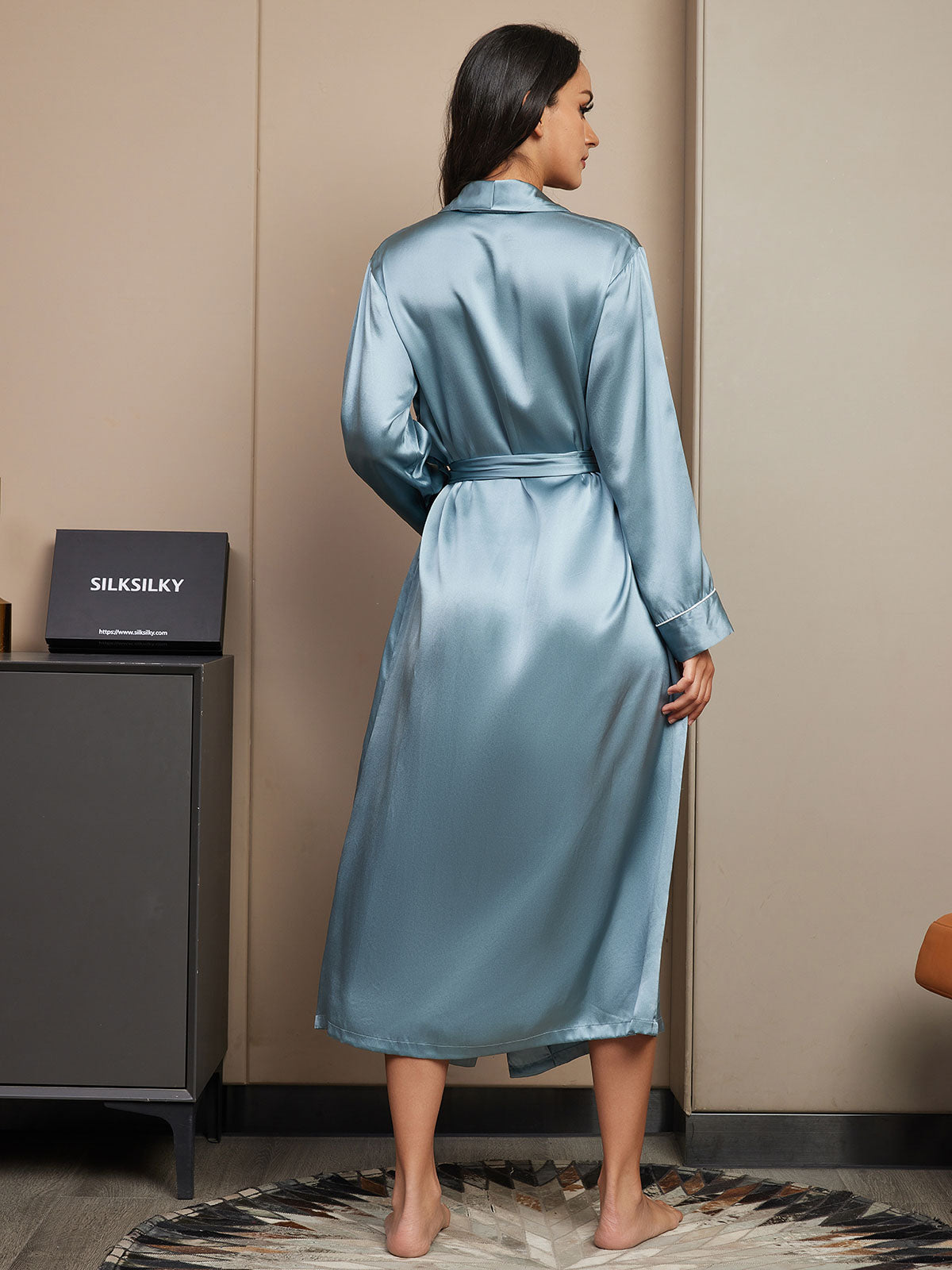 19Momme Pure Silk Long Sleeve Midi Women's Wrap Dressing Gown