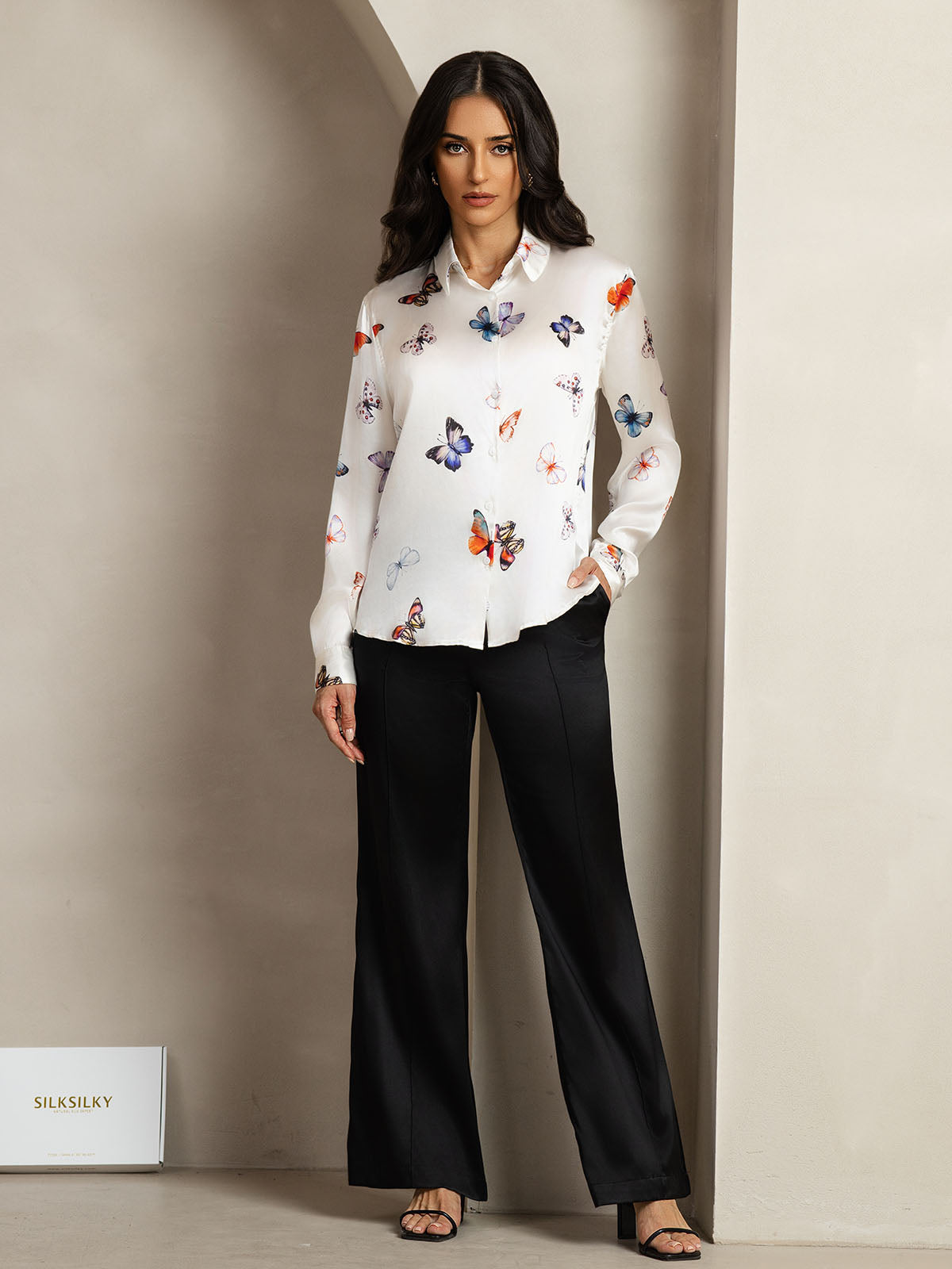 19Momme Silk Long Sleeve Lapel Collar Women's Shirt with Button Up Design