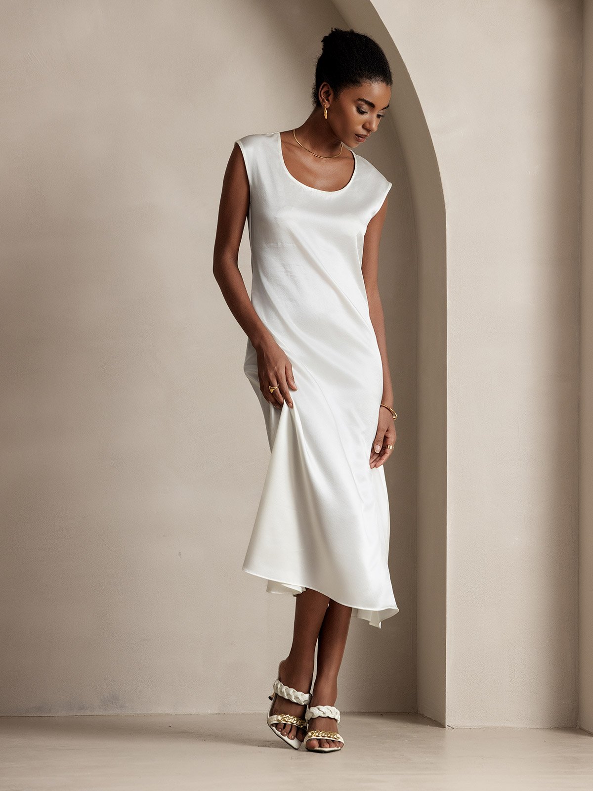 19Momme Silk Cap Sleeve Round Neck Midi Dress