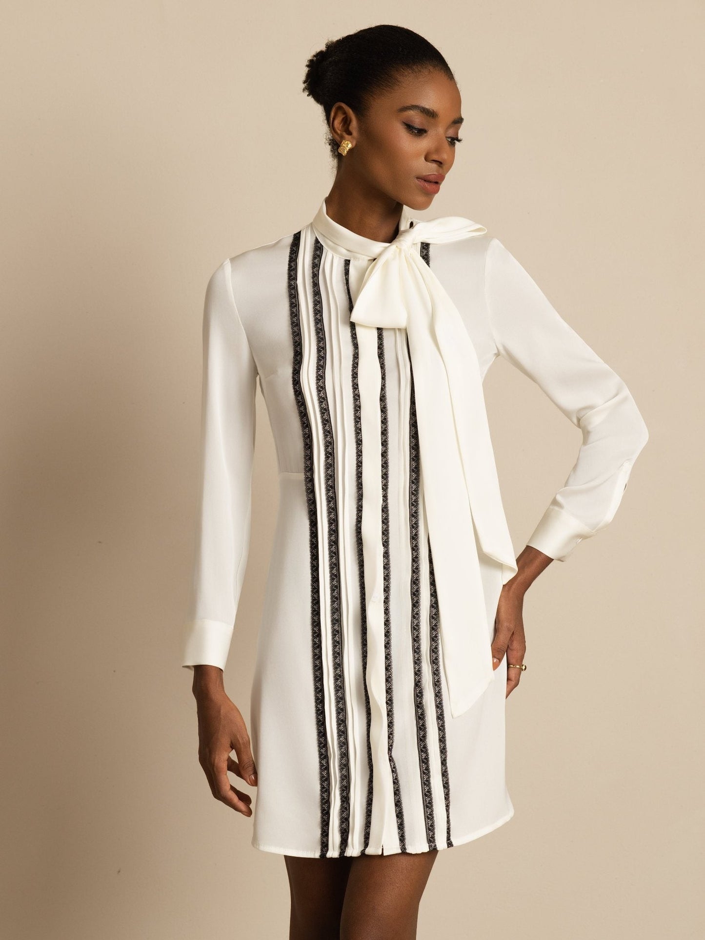 19Momme Silk  Women's Tie-Neck Short Shirt Dress with Vertical Pleated
