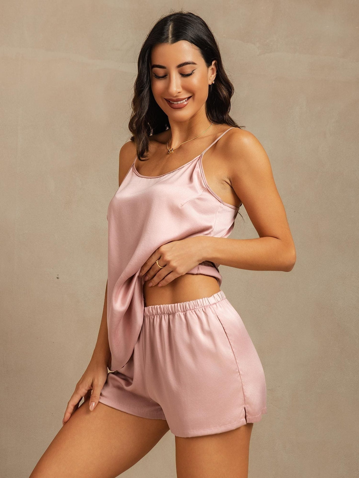 19Momme Washable Silk Spaghetti Strap Round Neck Camisole Set with Side Pocket Design