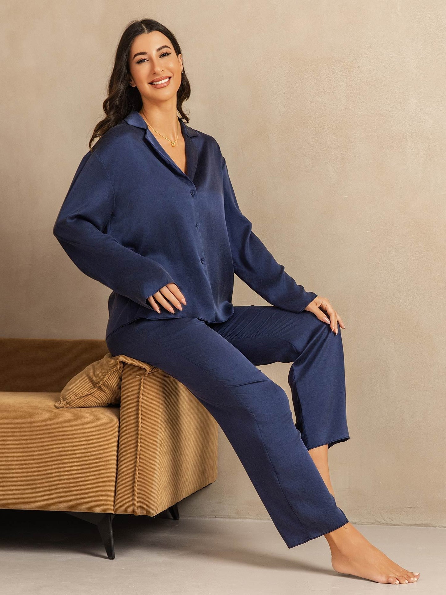 19Momme Washable Silk Long Sleeve Notch Collar Women's Pajamas Set