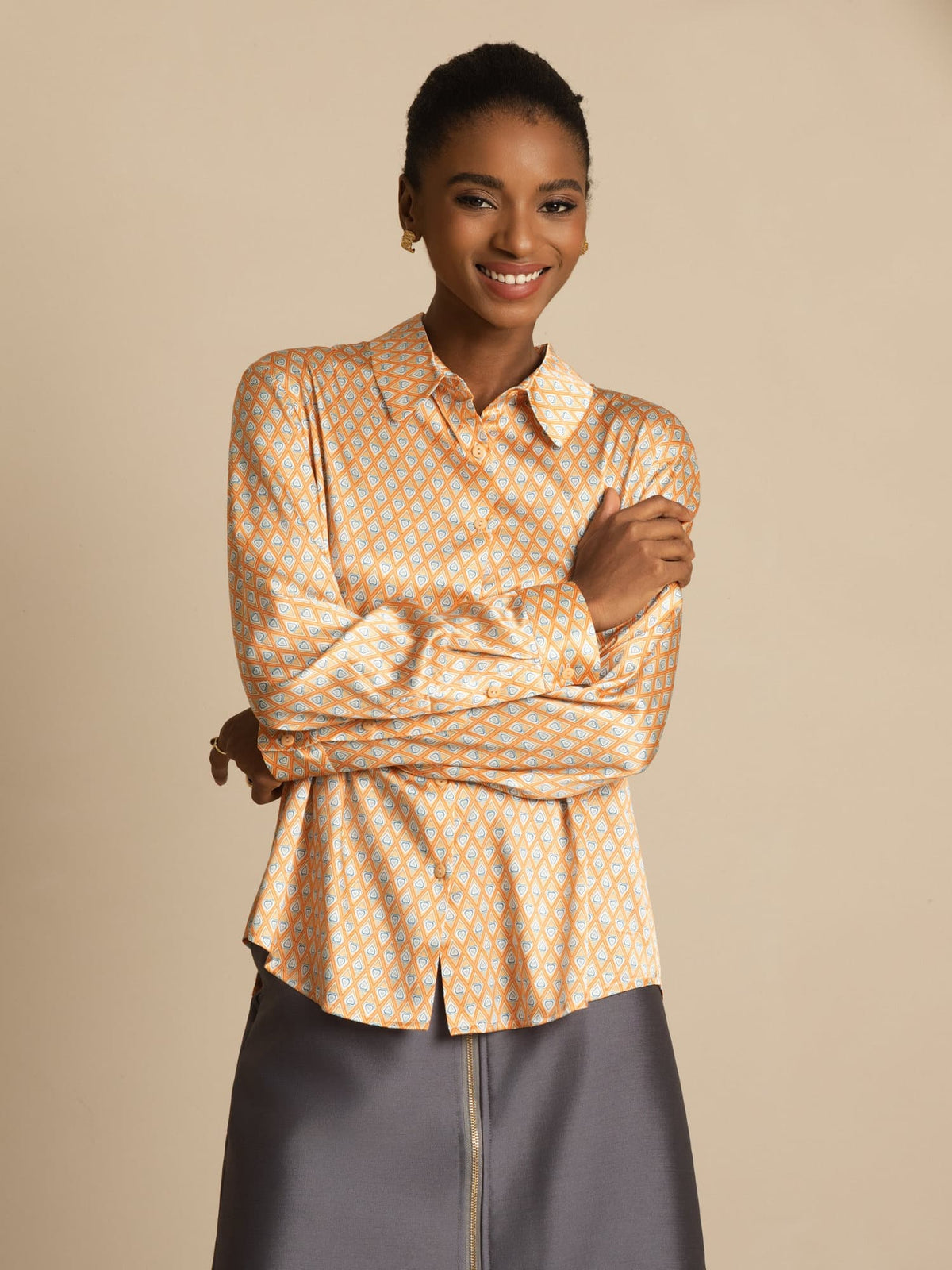 19Momme Silk Long Sleeve Lapel Collar Women's Shirt with Button Up Design