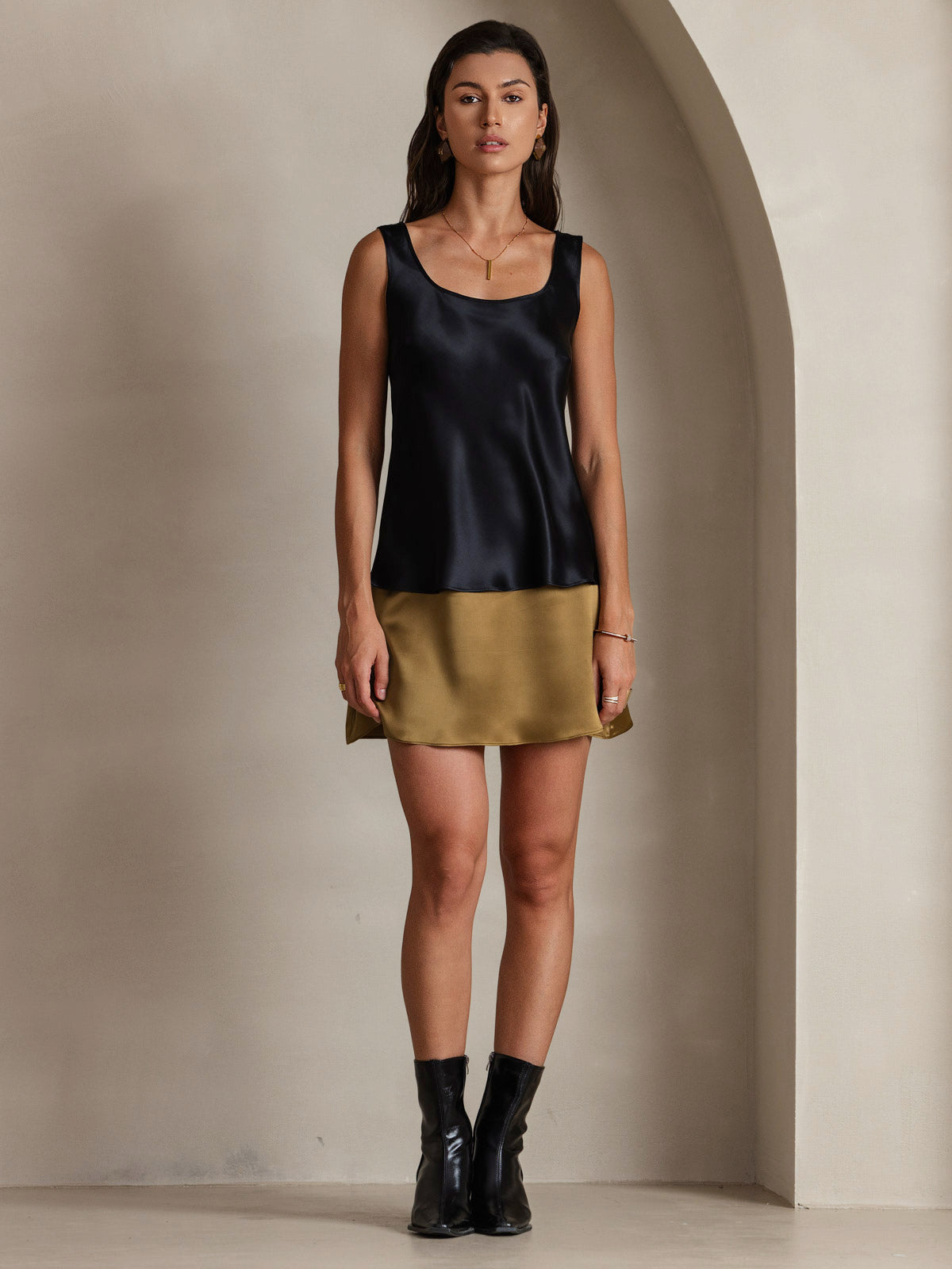 Women's Pure Silk Sleeveless U Neck Tank Top