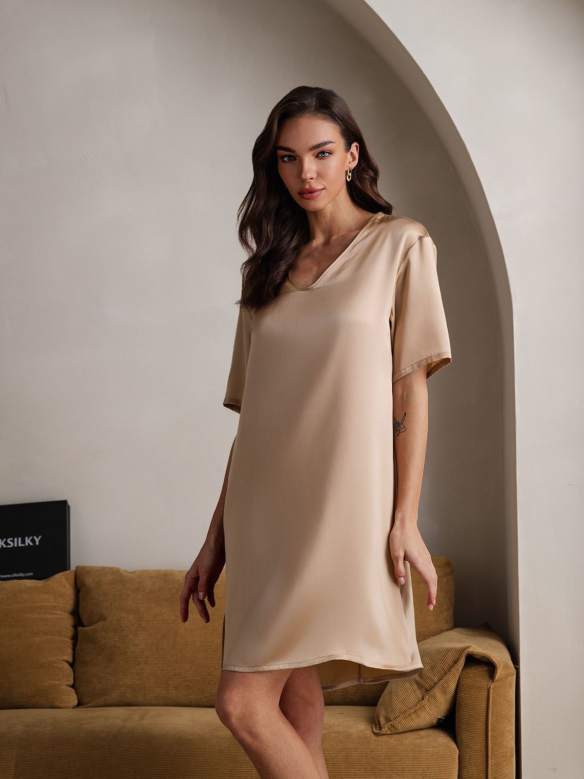 Pure Silk Half Sleeve V-neck Short Nightdress with Split Design