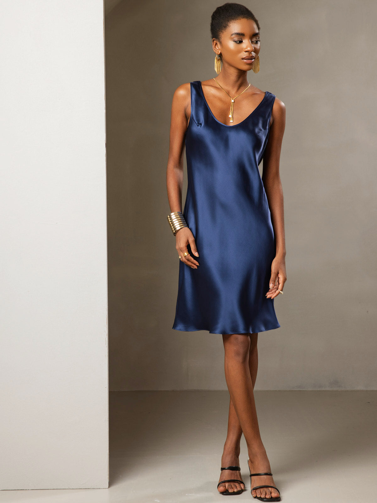 Pure Silk Sleeveless U Neck Short Dress