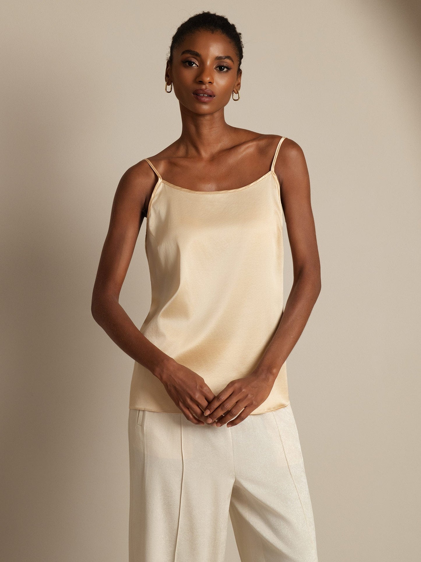 19Momme Silk Spaghetti Strap Round Neck Camisoles
