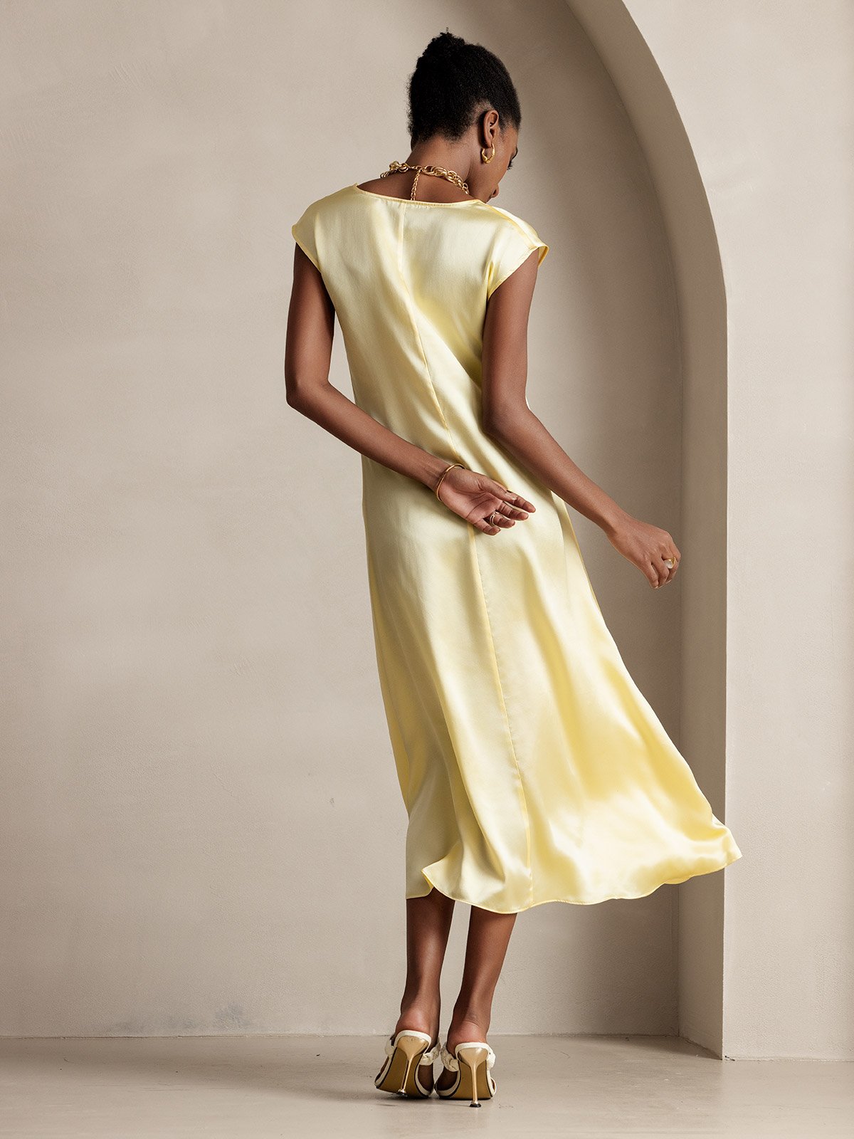 19Momme Silk Cap Sleeve Round Neck Midi Dress