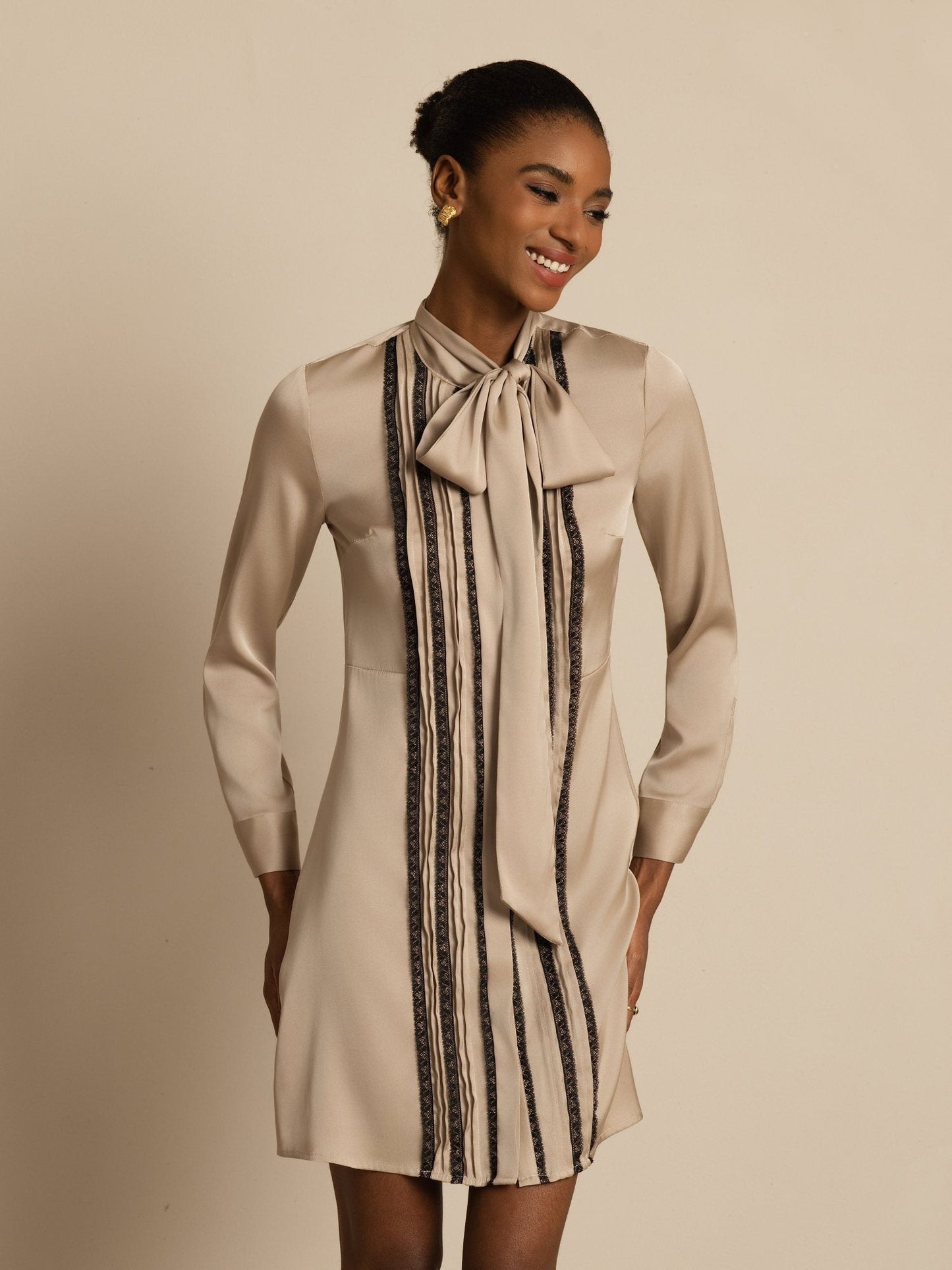 19Momme Silk  Women's Tie-Neck Short Shirt Dress with Vertical Pleated