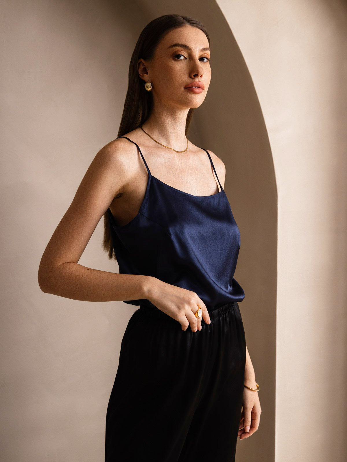 19Momme Silk Spaghetti Strap Round Neck Camisoles
