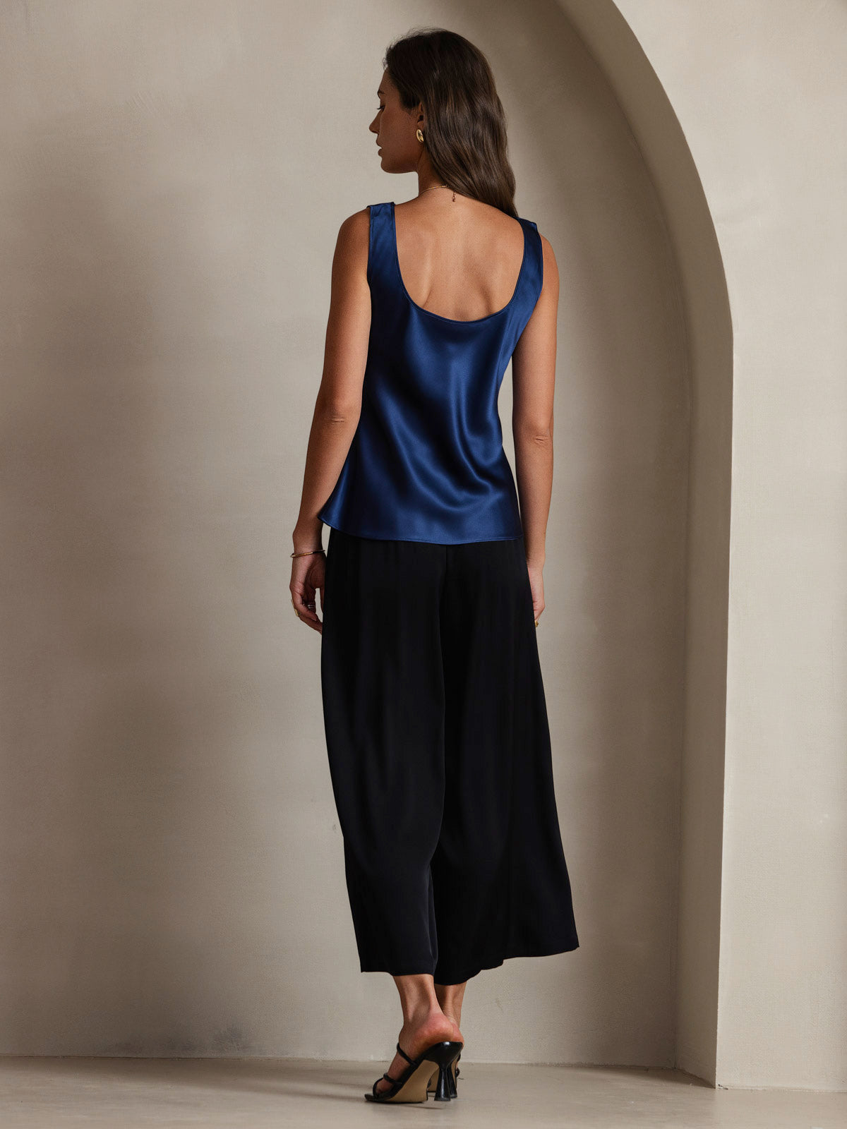 Women's Pure Silk Sleeveless U Neck Tank Top