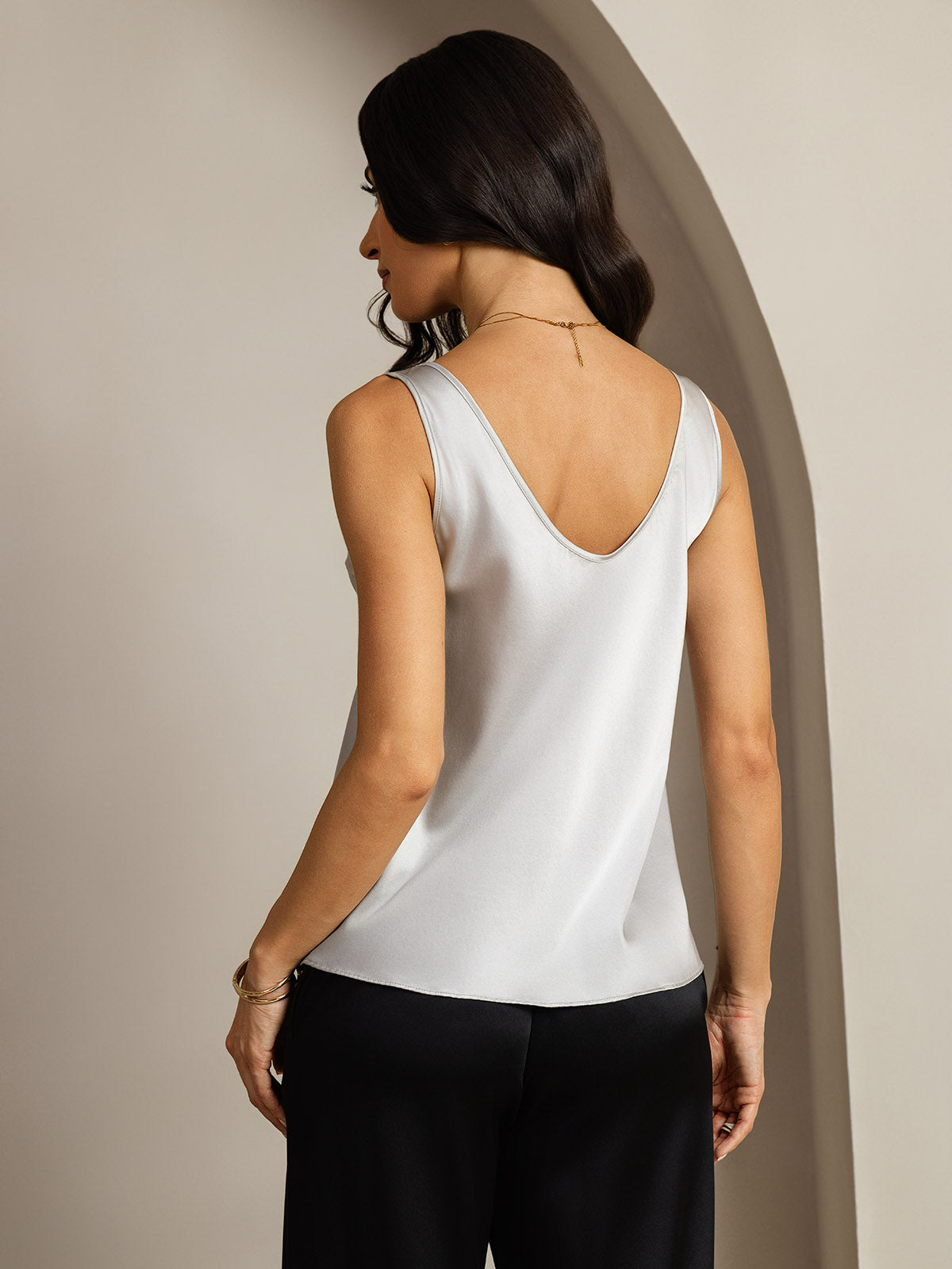19Momme Silk Sleeveless V Neck Women's Tank Top with V Back Design