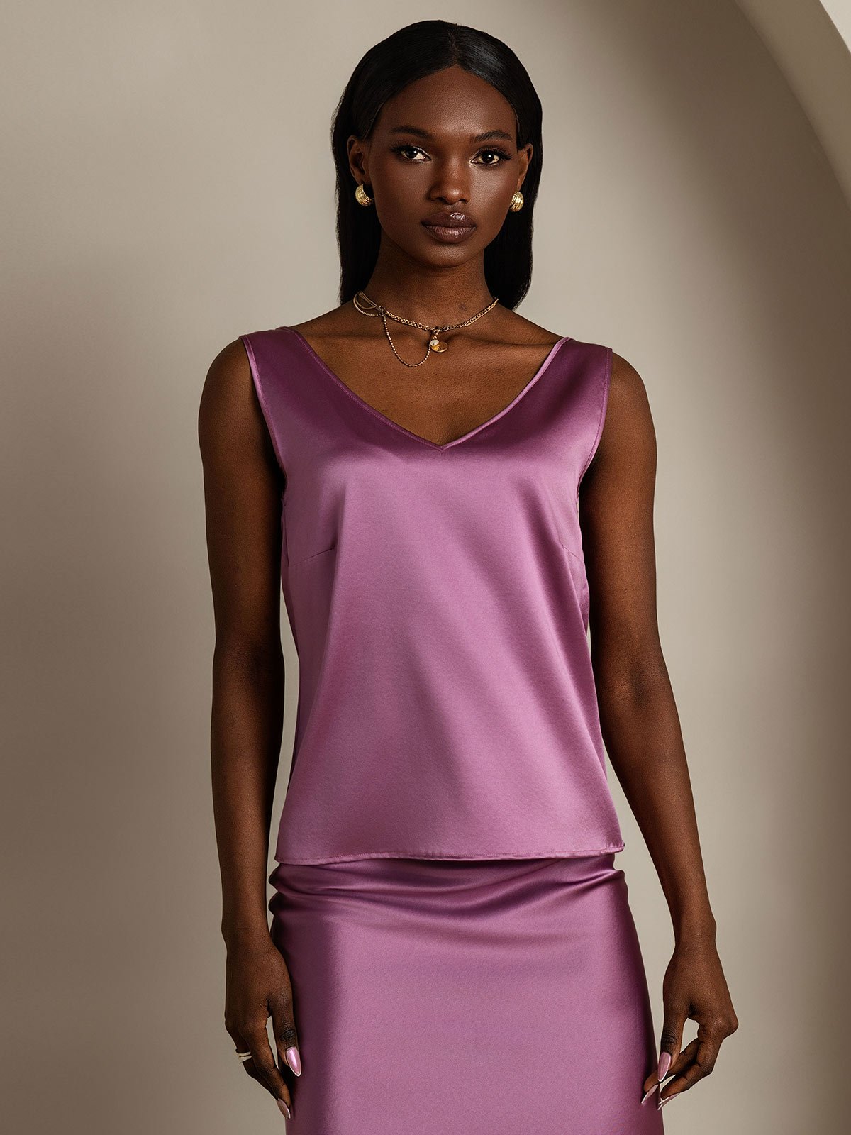 19Momme Silk Sleeveless V Neck Women's Tank Top with V Back Design