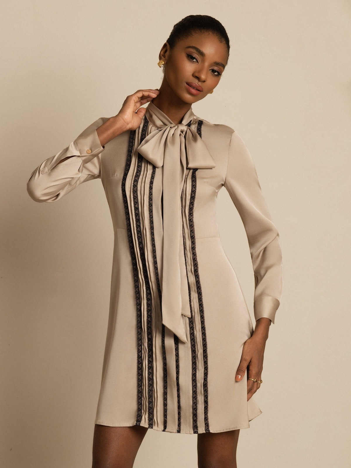 19Momme Silk  Women's Tie-Neck Short Shirt Dress with Vertical Pleated