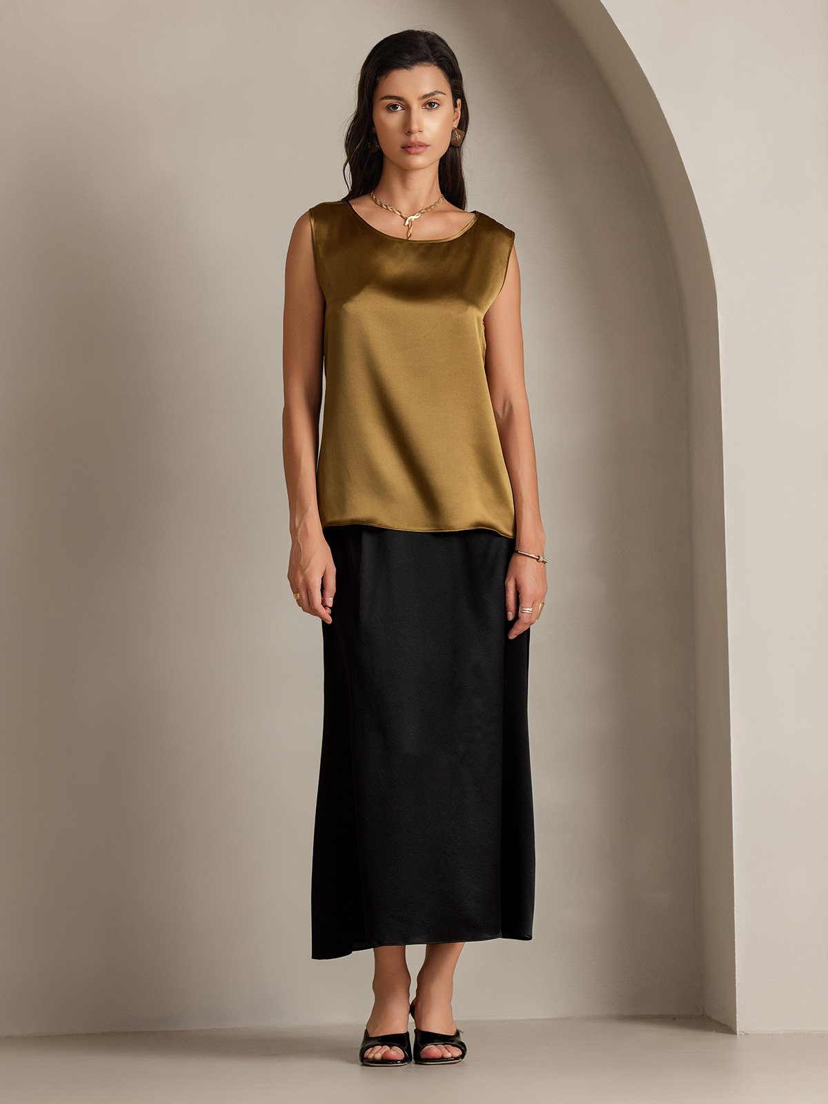 19Momme Silk Sleeveless Round Neck Women's Tank Top